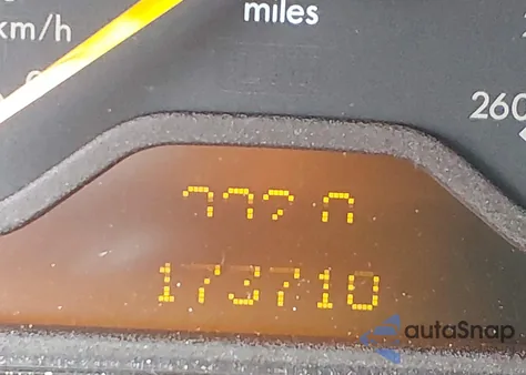 1999 Mercedes-Benz E 320 из США, поврежденный, VIN WDBJF65H9XA809911